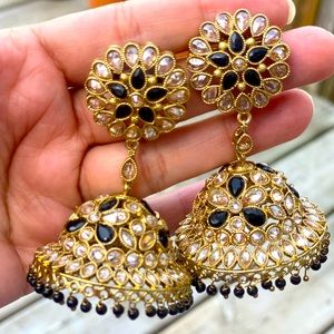 Brand New Black and Gold jhumka Earrings Very light weight
